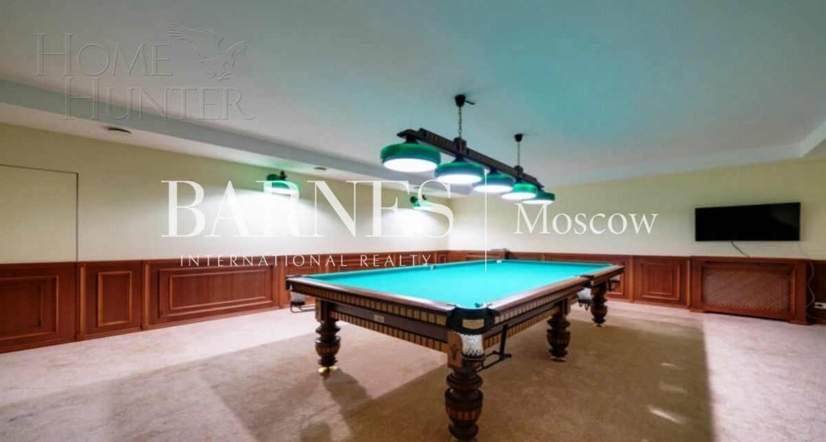 3-этажный коттедж 1 240 м² с отделкой