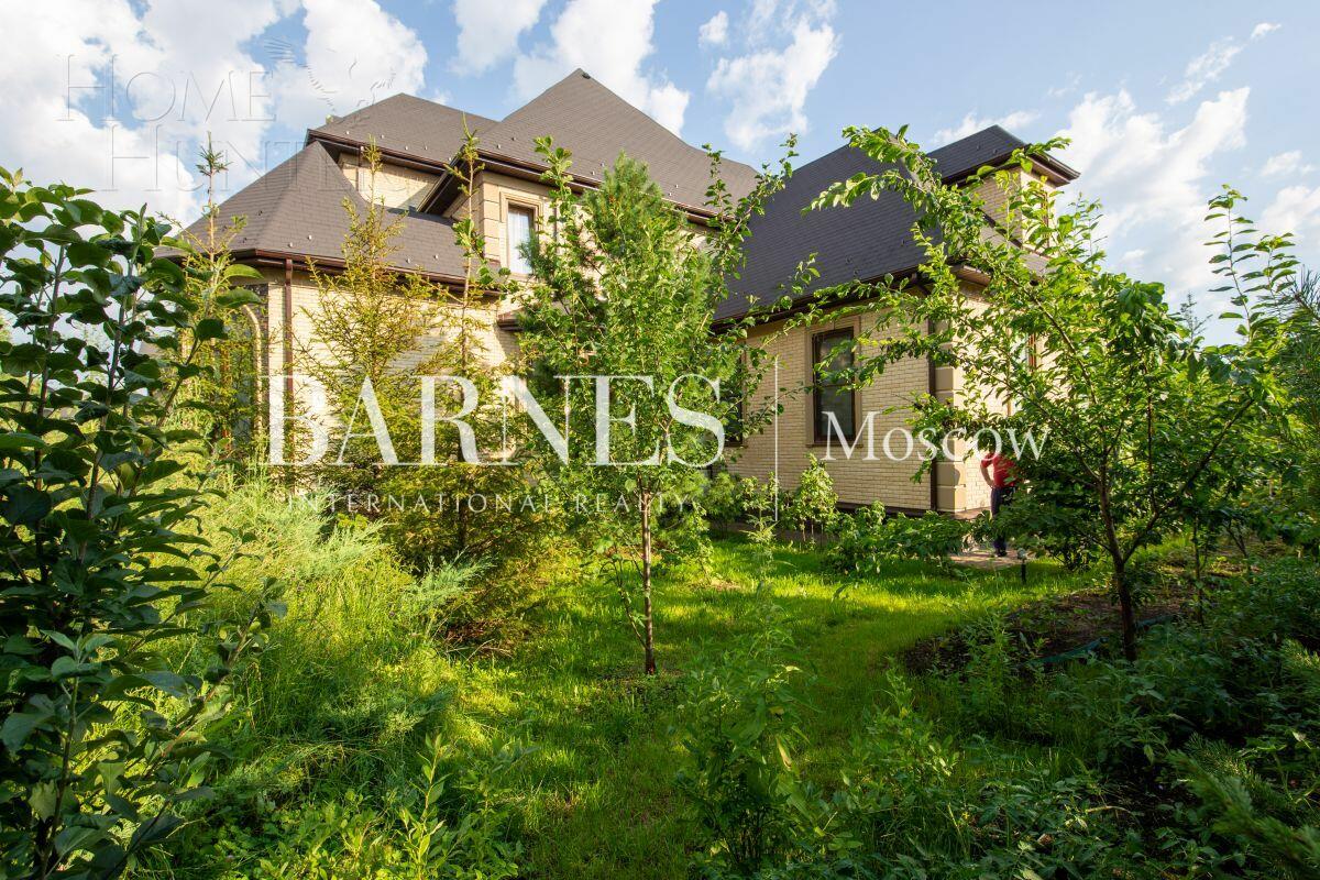 2-этажный коттедж 385 м² с отделкой