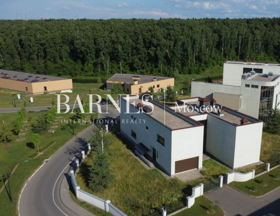 2-этажный коттедж 1 167 м² без отделки