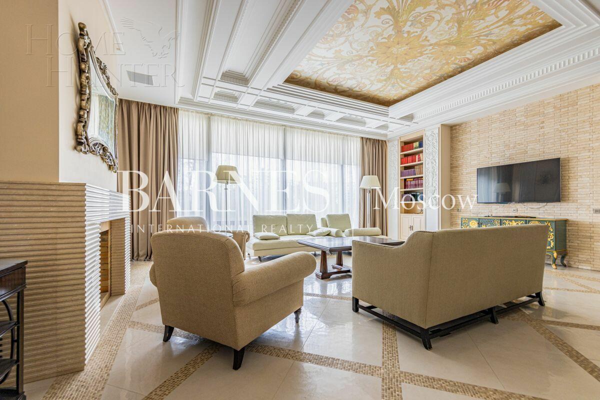 3-этажный таунхаус 430 м² с отделкой