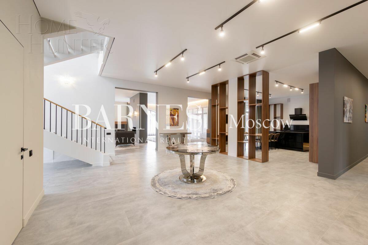 2-этажный коттедж 1 327 м² с отделкой