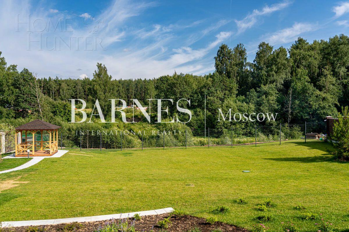 2-этажный коттедж 250 м² с отделкой