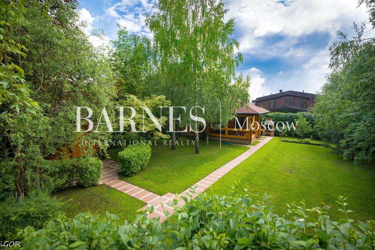 2-этажный коттедж 312 м² с отделкой