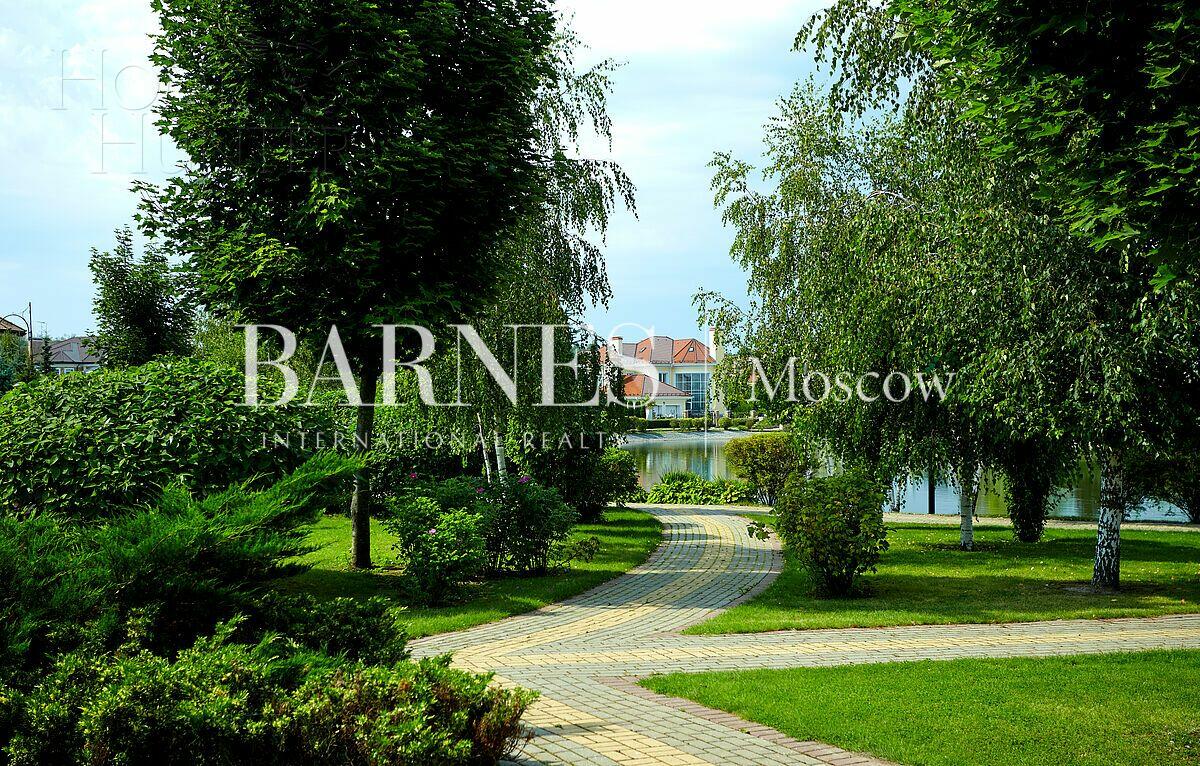 Участок 18.28 сот. в охраняемом поселке