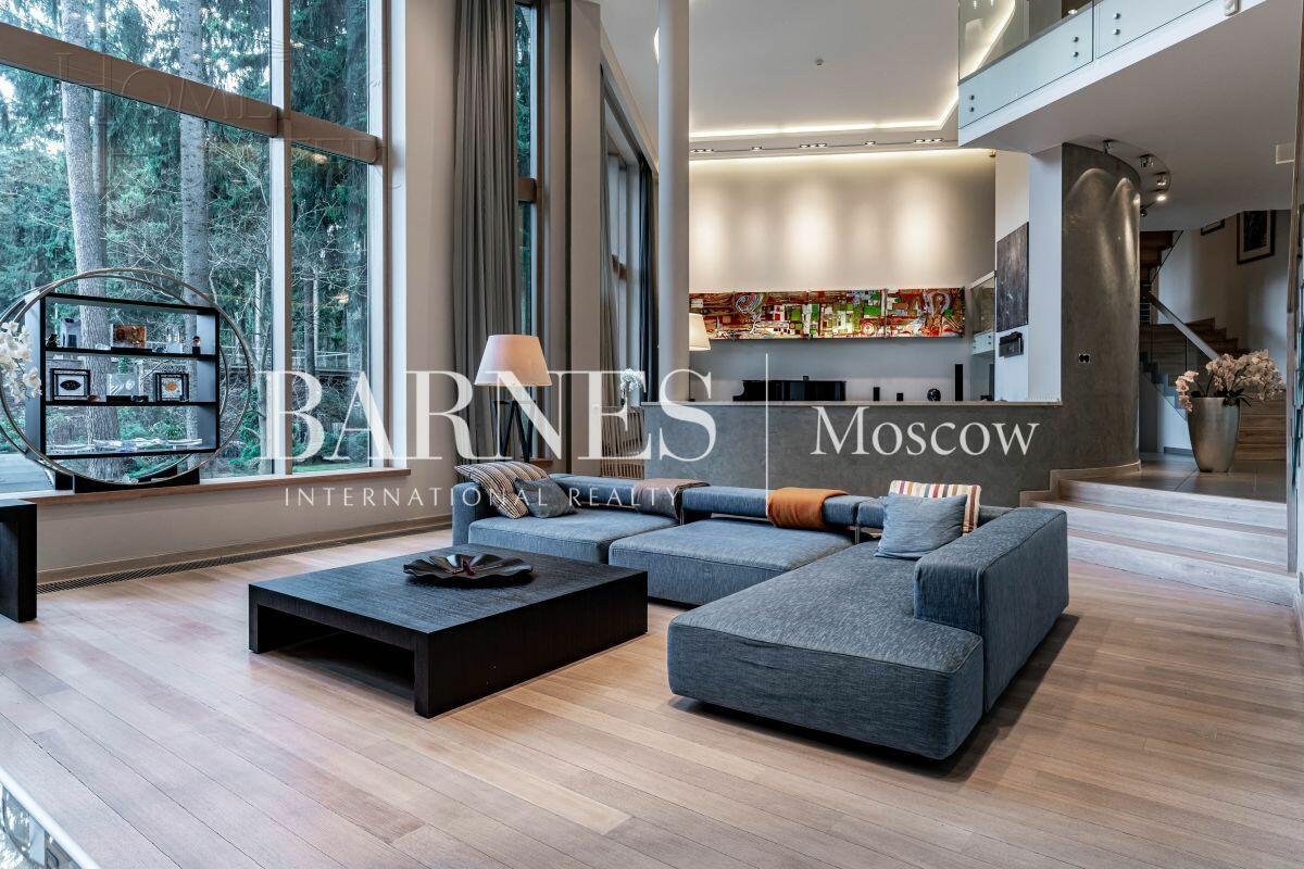 2-этажный коттедж 1 622 м² с отделкой