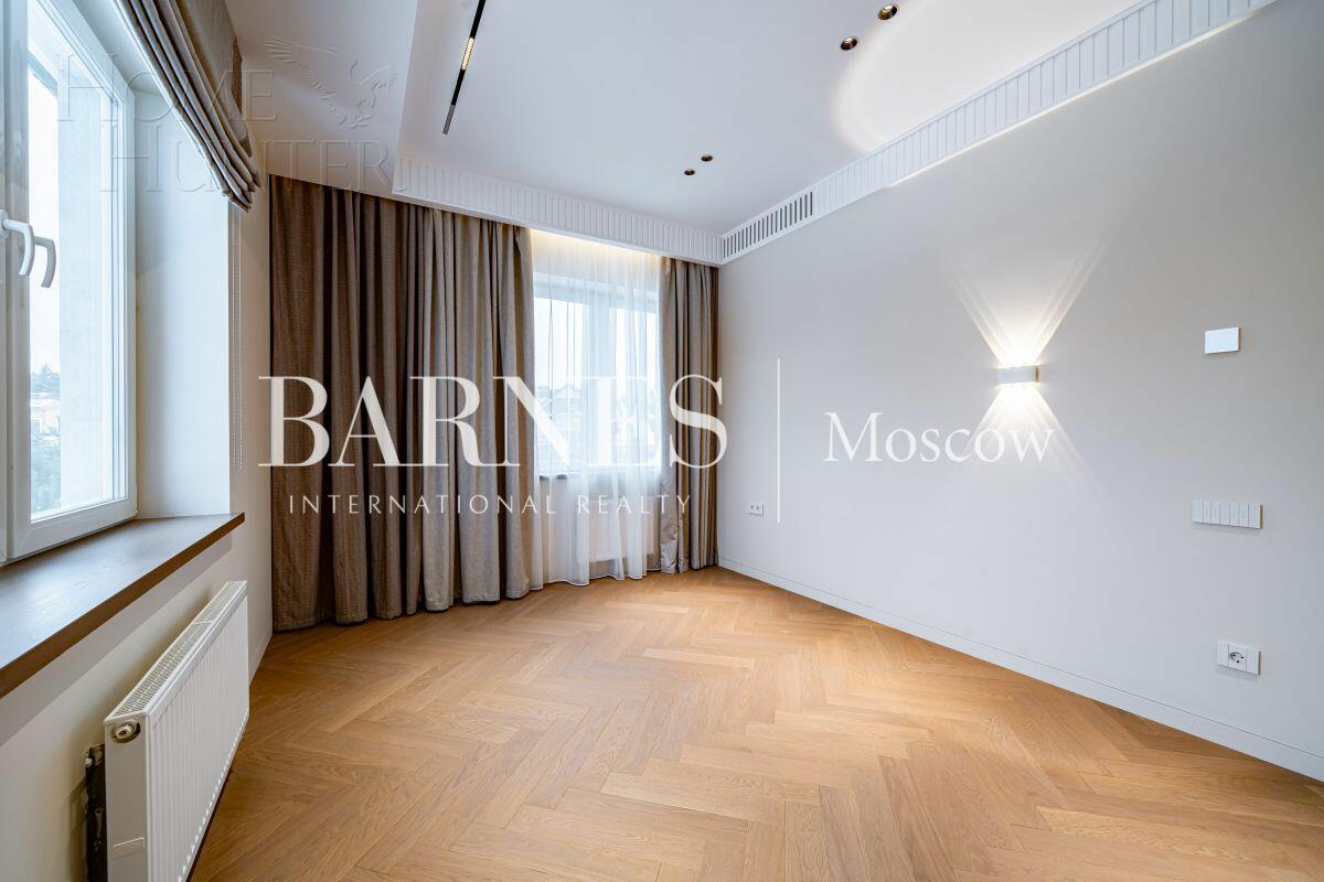 2-этажный коттедж 491 м² с отделкой