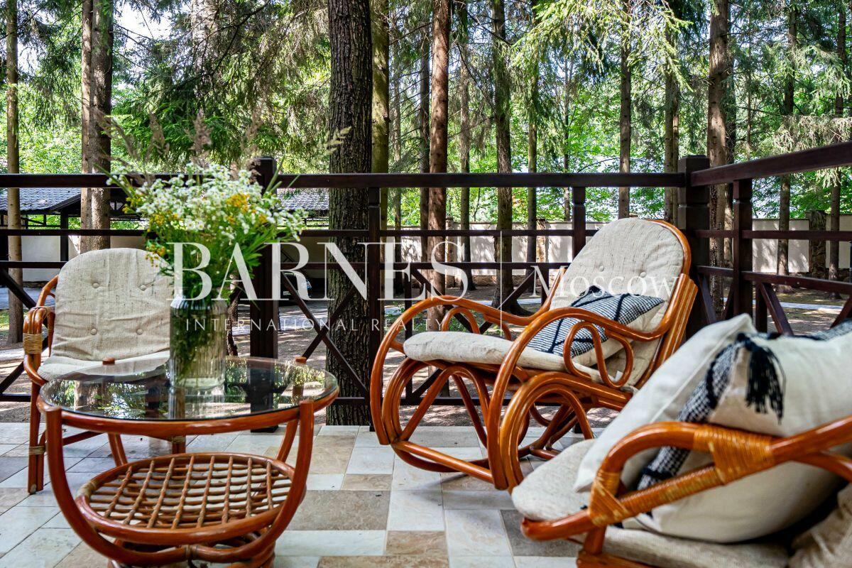 3-этажный коттедж 633 м² с отделкой