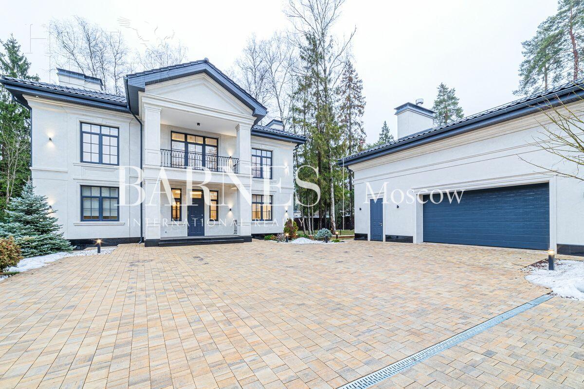 2-этажный коттедж 462 м² с отделкой