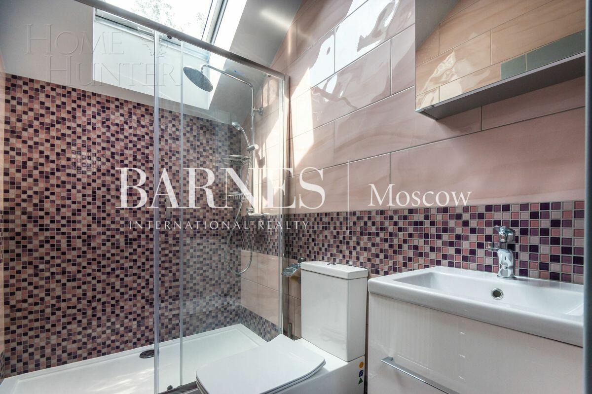 3-этажный коттедж 1 162 м² с отделкой