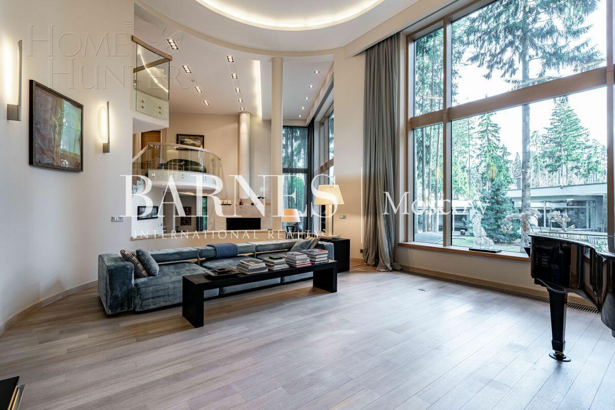 2-этажный коттедж 1 622 м² с отделкой