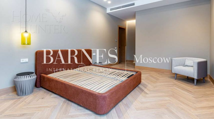 2-этажный коттедж 338 м² с отделкой