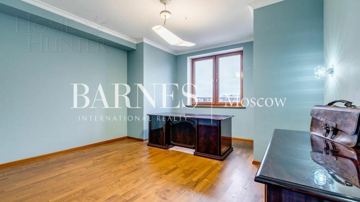 2-этажный коттедж 305 м² с отделкой