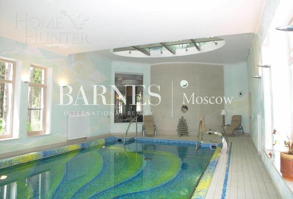 2-этажный коттедж 850 м² с отделкой