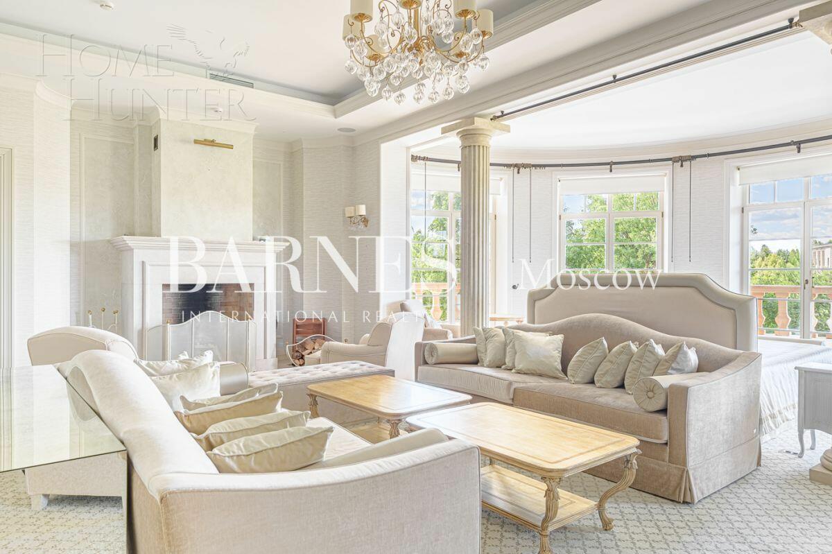 2-этажный коттедж 2 400 м² с отделкой