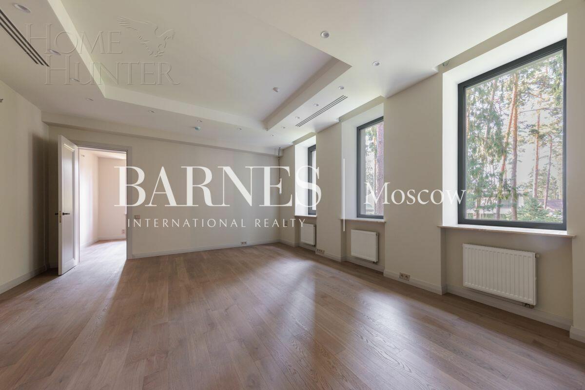 3-этажный коттедж 380 м² с отделкой