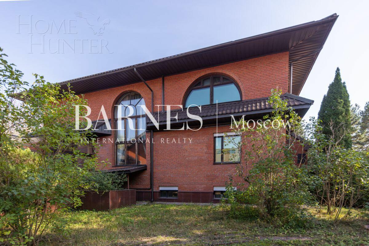 2-этажный коттедж 600 м² без отделки