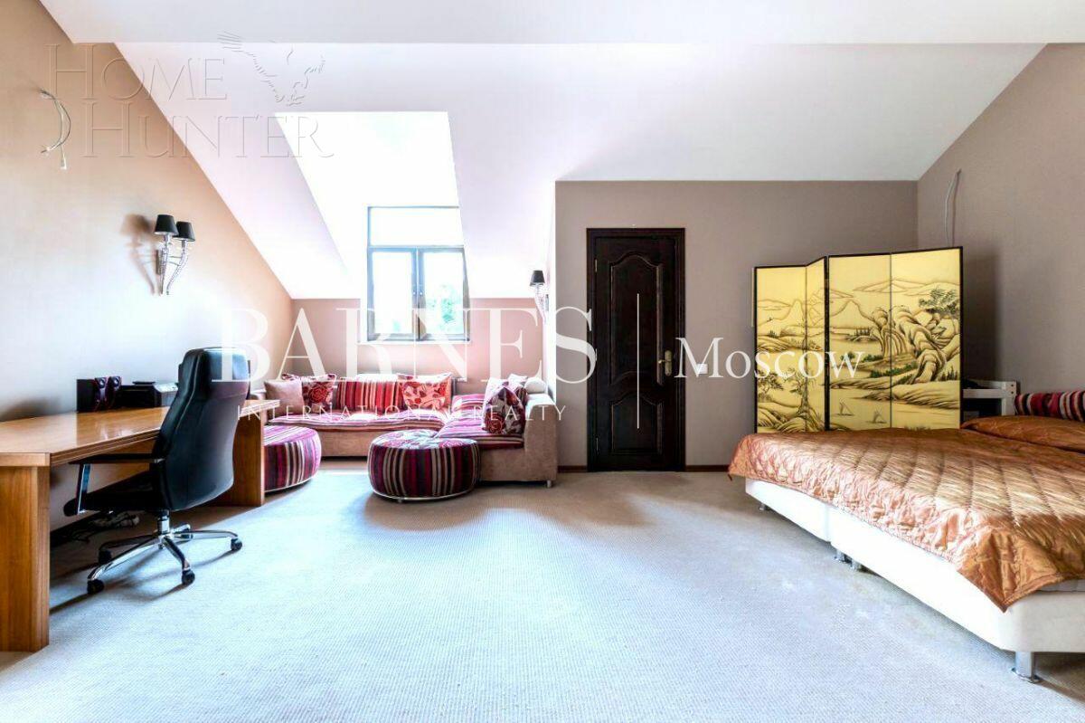 2-этажный таунхаус 330 м² с отделкой