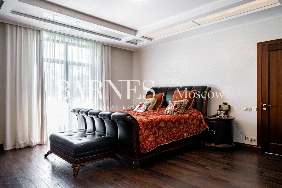 2-этажный коттедж 550 м² с отделкой