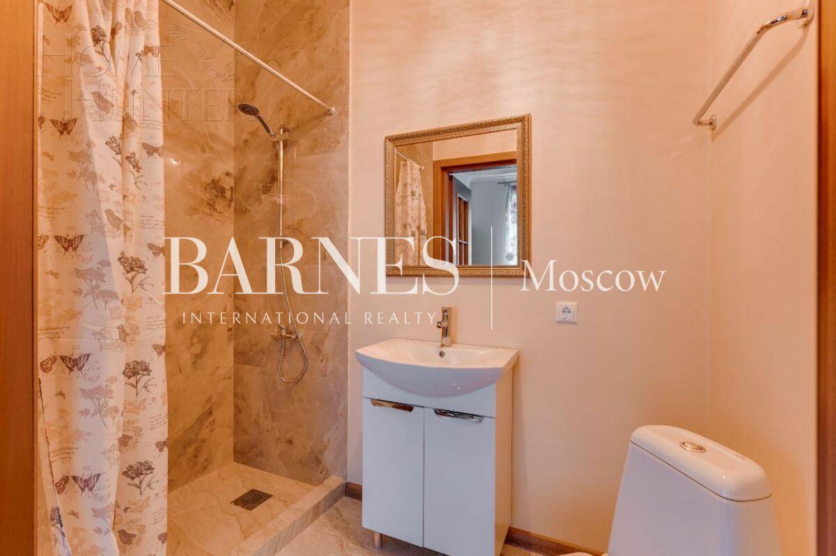 2-этажный коттедж 370 м² с отделкой