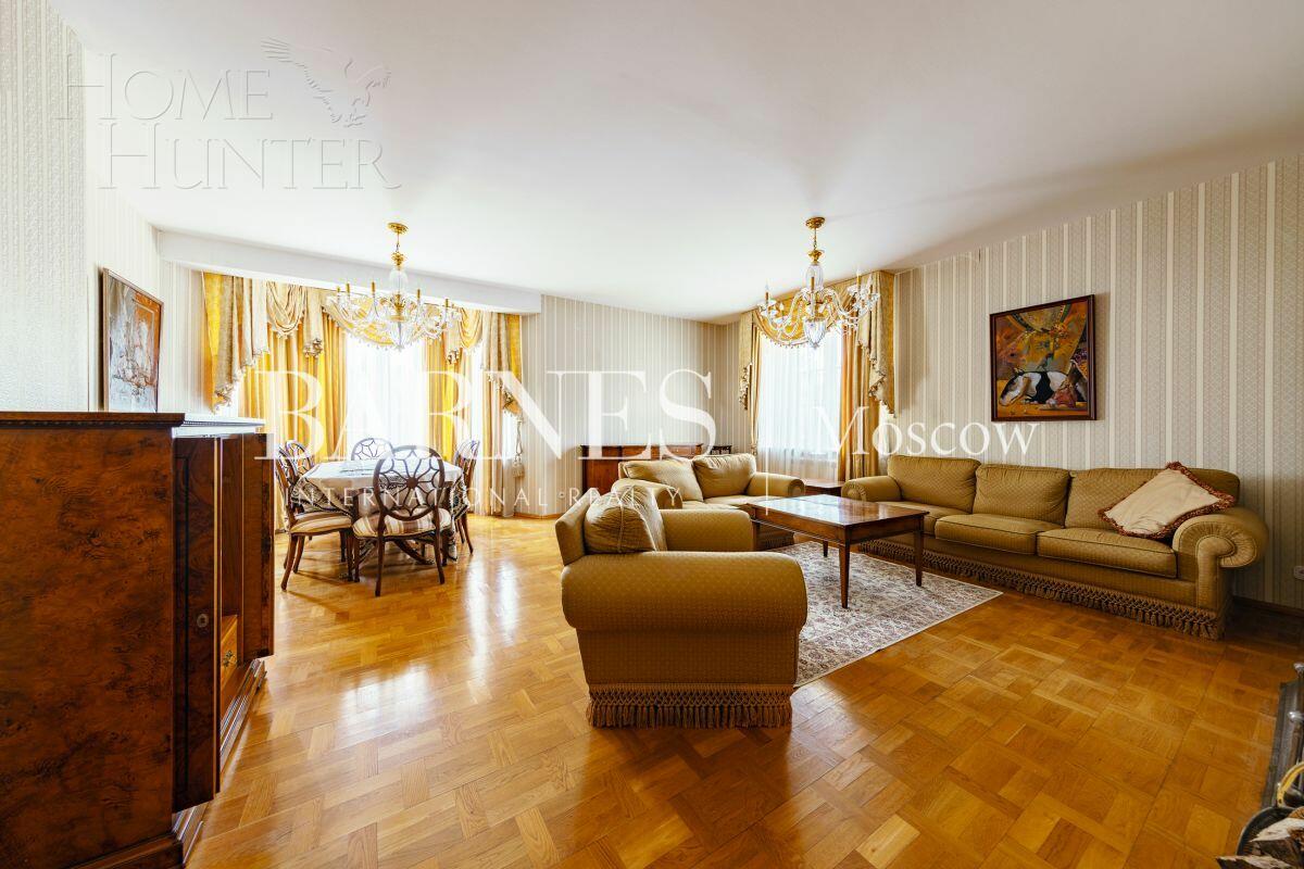 2-этажный коттедж 420 м² с отделкой