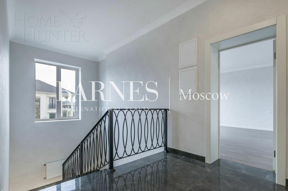 2-этажный коттедж 307 м² с отделкой