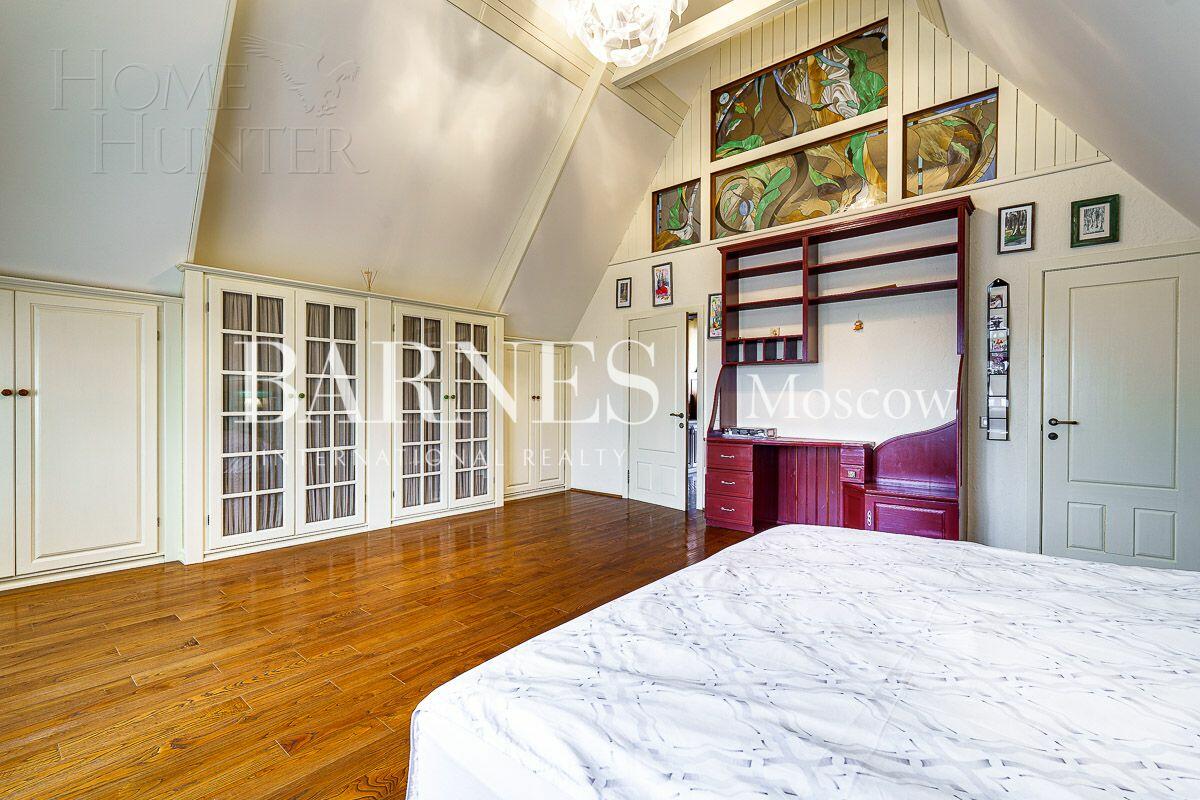 2-этажный коттедж 1 150 м² с отделкой