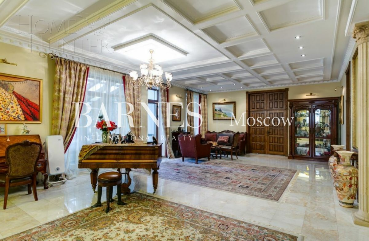 2-этажный коттедж 620 м² с отделкой