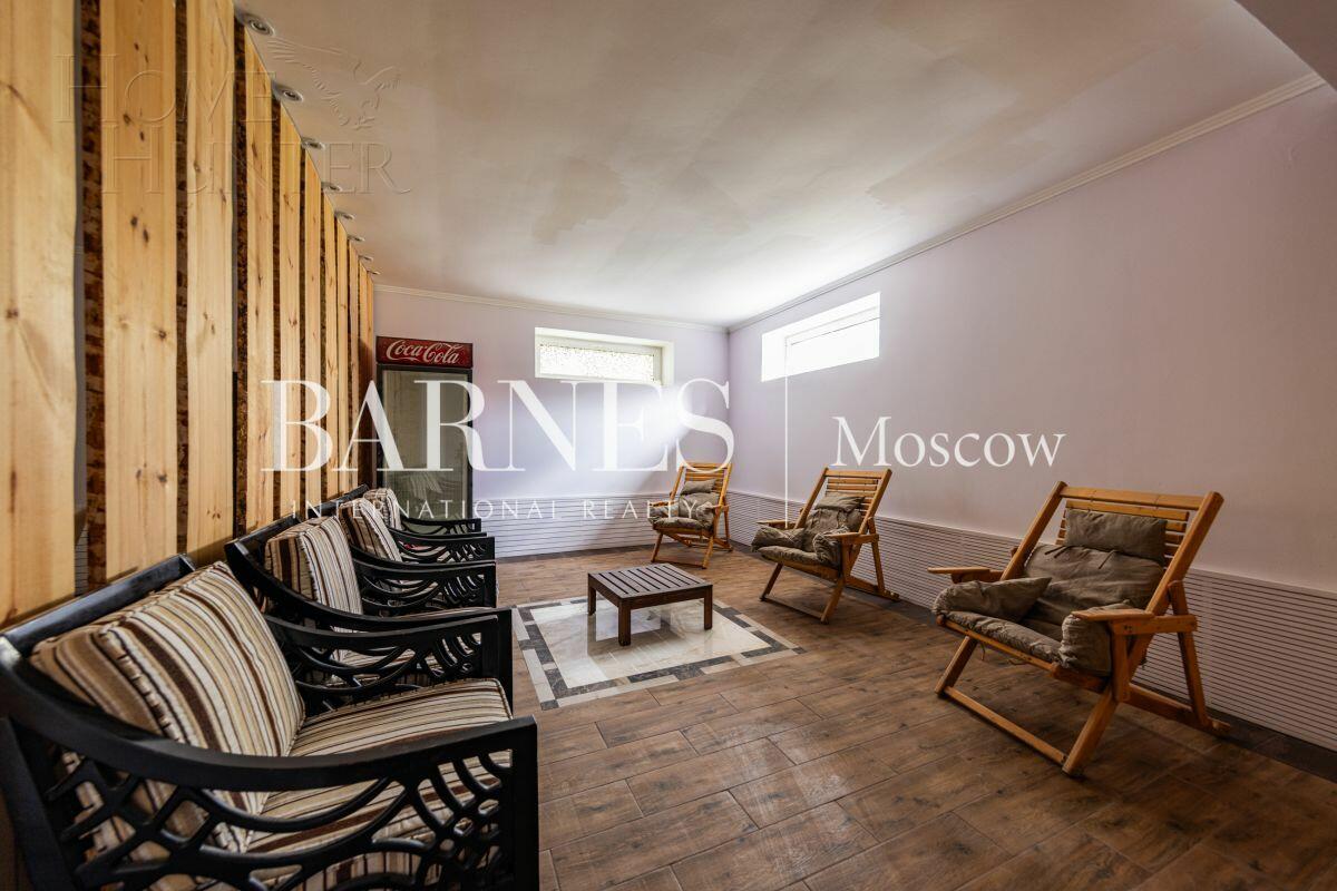 2-этажный коттедж 320 м² с отделкой