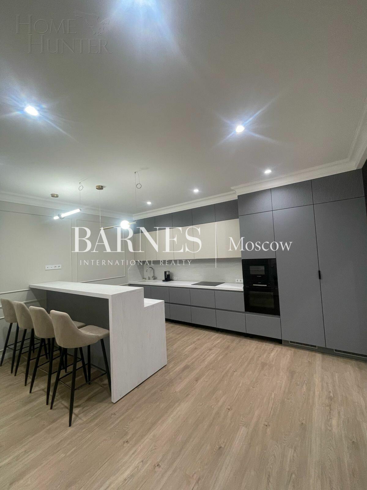 2-этажный таунхаус 220 м² с отделкой