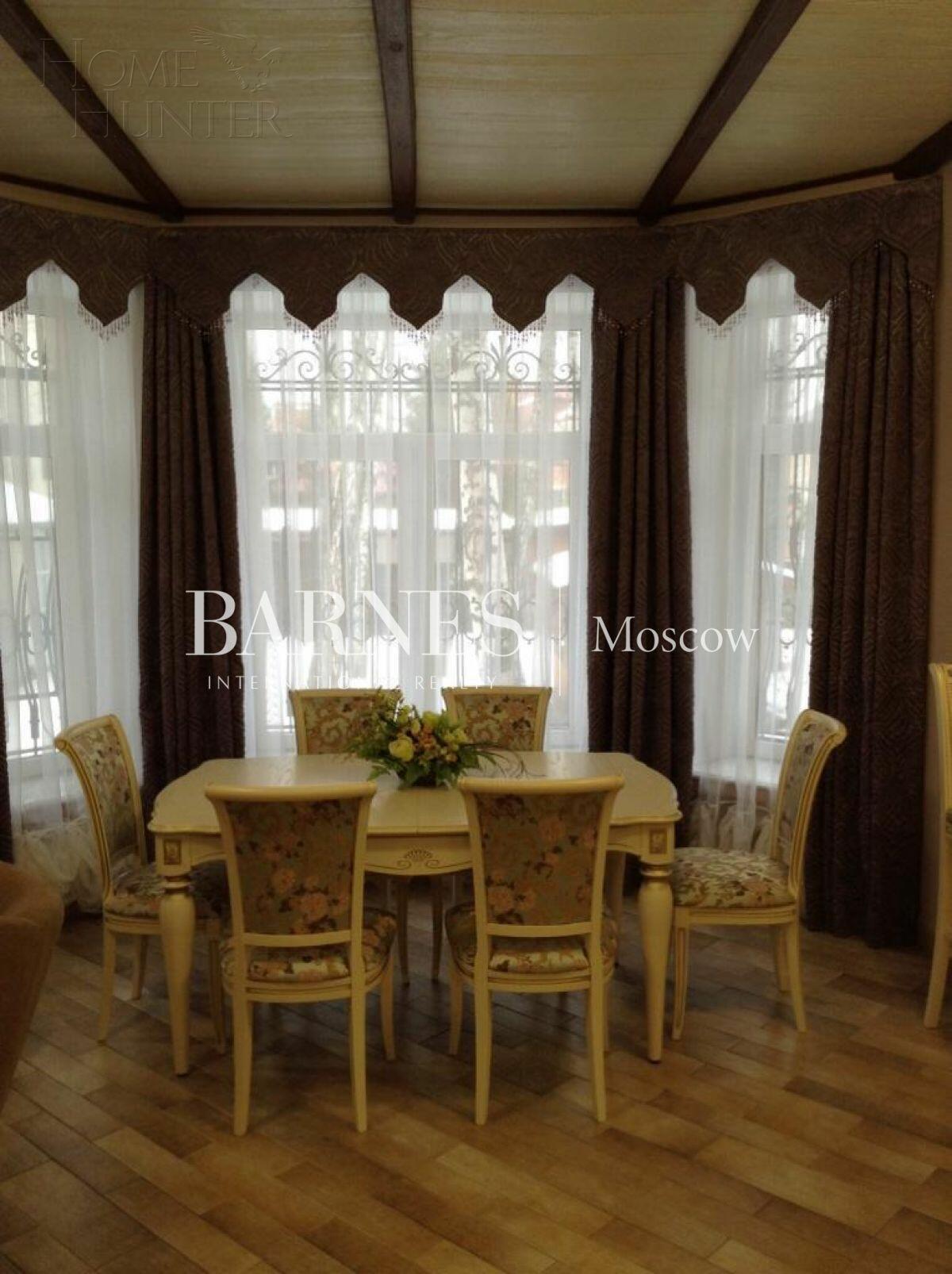 3-этажный коттедж 400 м² с отделкой