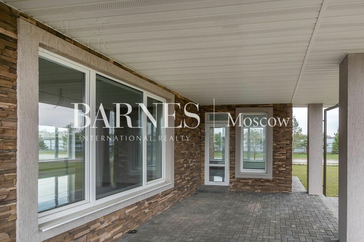 2-этажный коттедж 307 м² с отделкой