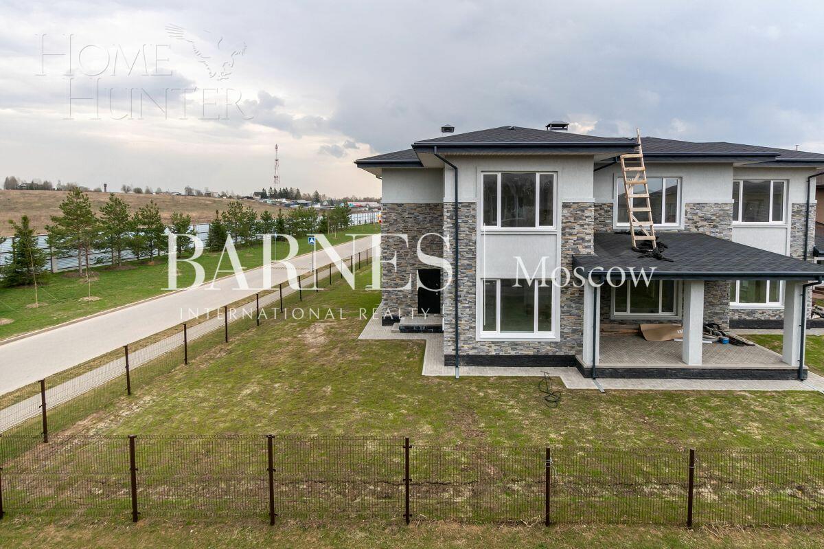 2-этажный коттедж 307 м² с отделкой