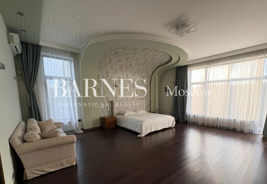 2-этажный коттедж 500 м² с отделкой