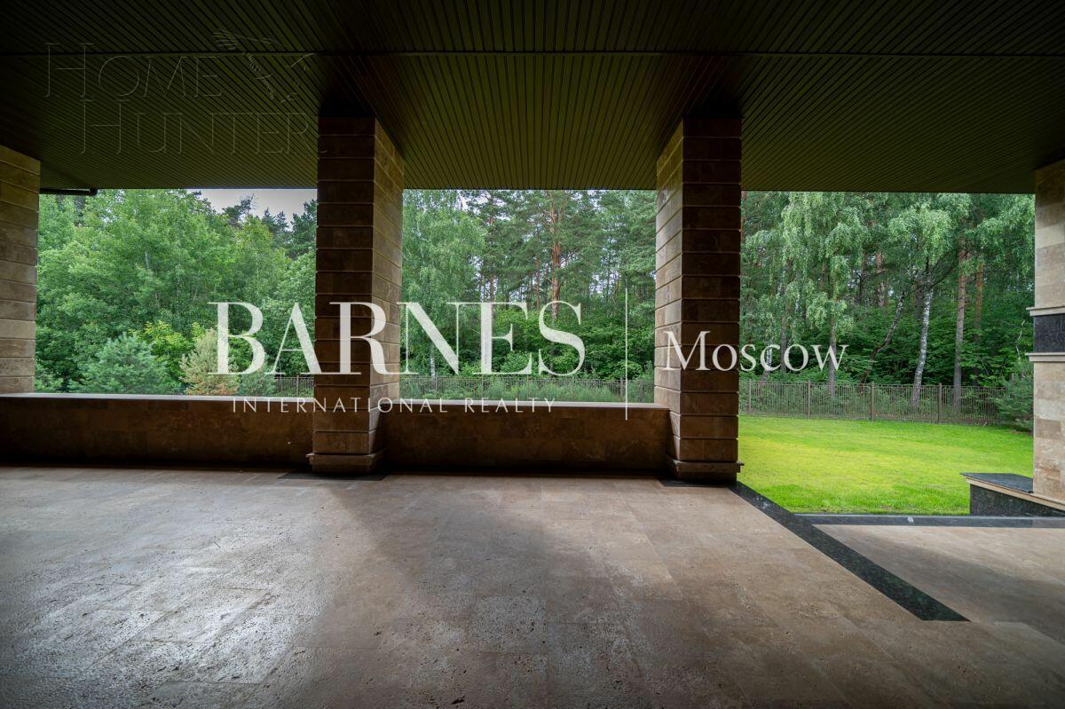 2-этажный коттедж 596 м² без отделки