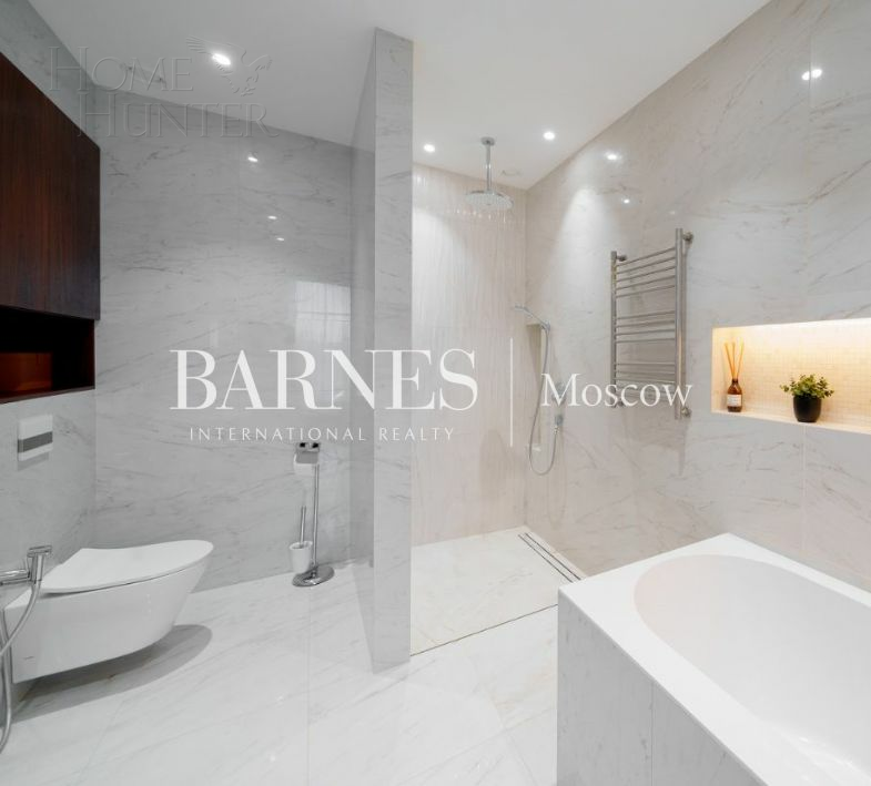 4-этажный таунхаус 278 м² с отделкой