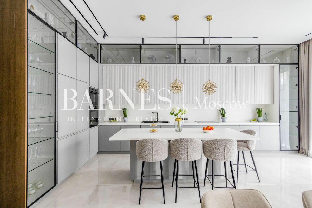 2-этажный коттедж 507.3 м² с отделкой