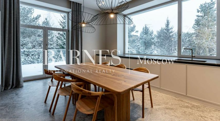 2-этажный коттедж 338 м² с отделкой