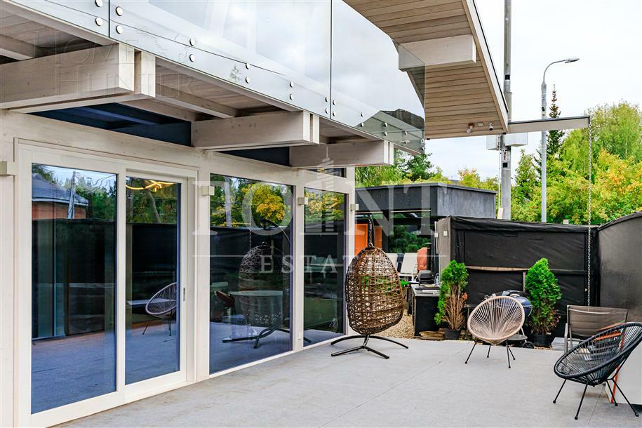 2-этажный коттедж 261 м² с отделкой