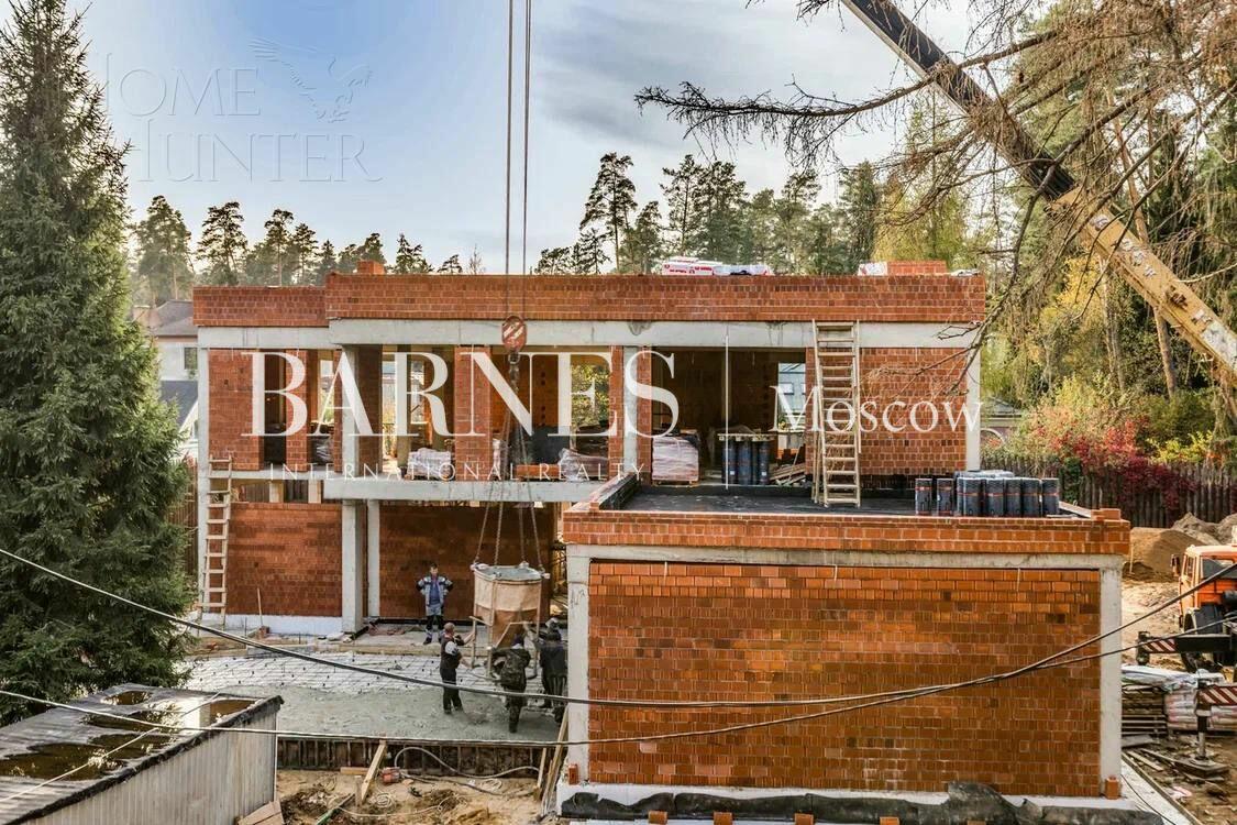 2-этажный коттедж 520 м² без отделки