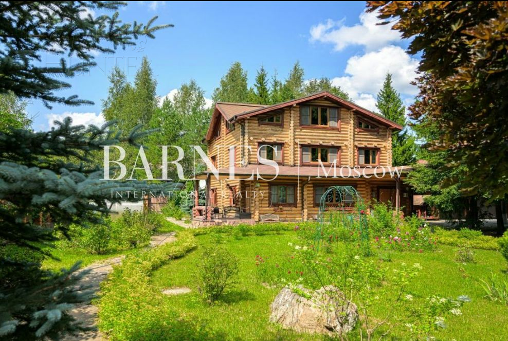 3-этажный коттедж 790 м² с отделкой