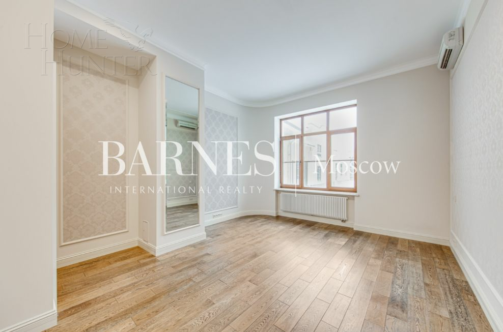 2-этажный коттедж 1 070 м² с отделкой