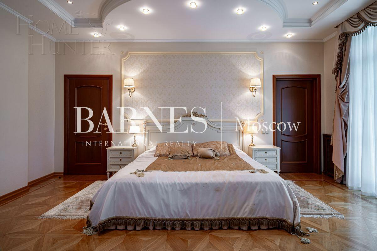 3-этажный коттедж 633 м² с отделкой