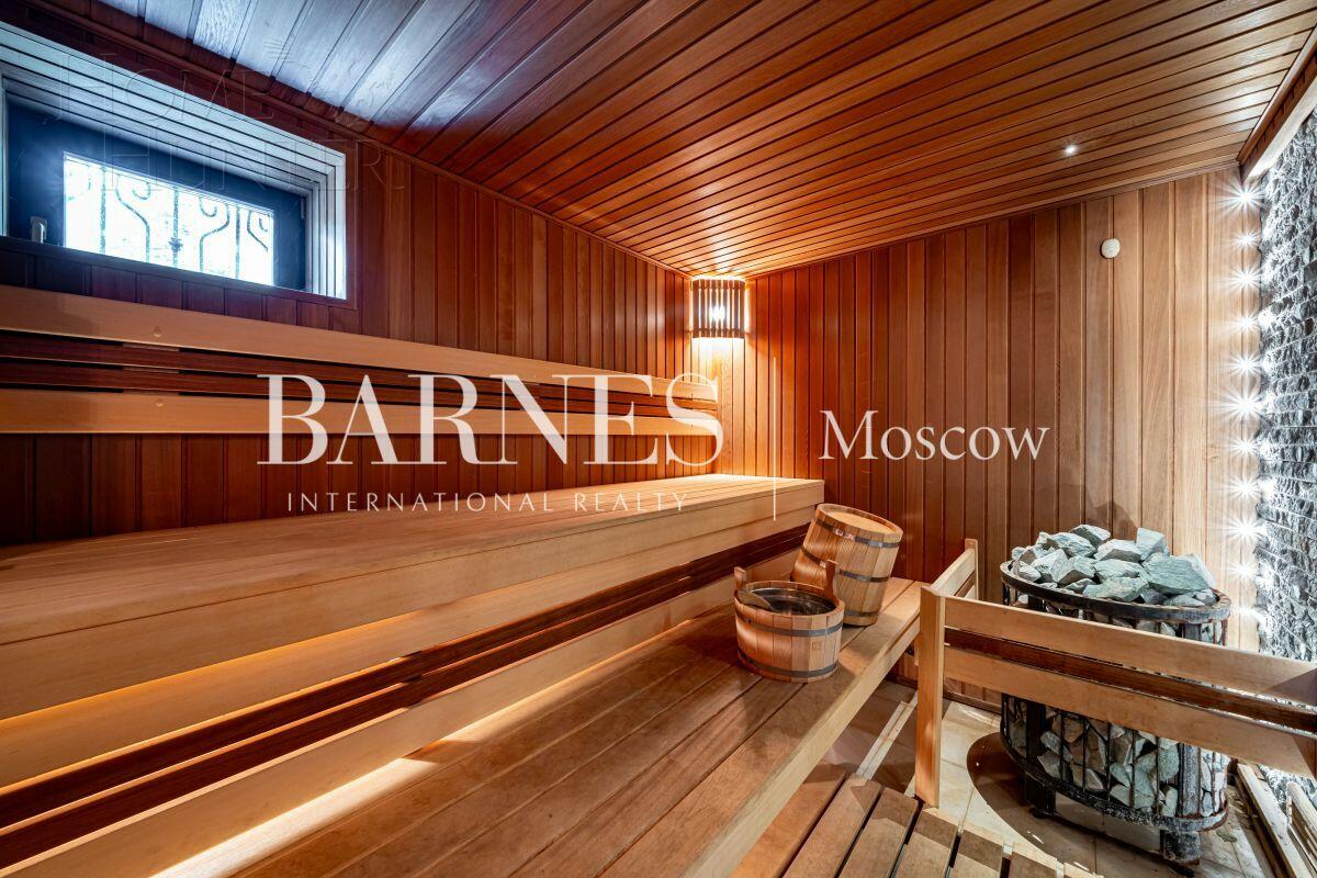 2-этажный коттедж 550 м² с отделкой