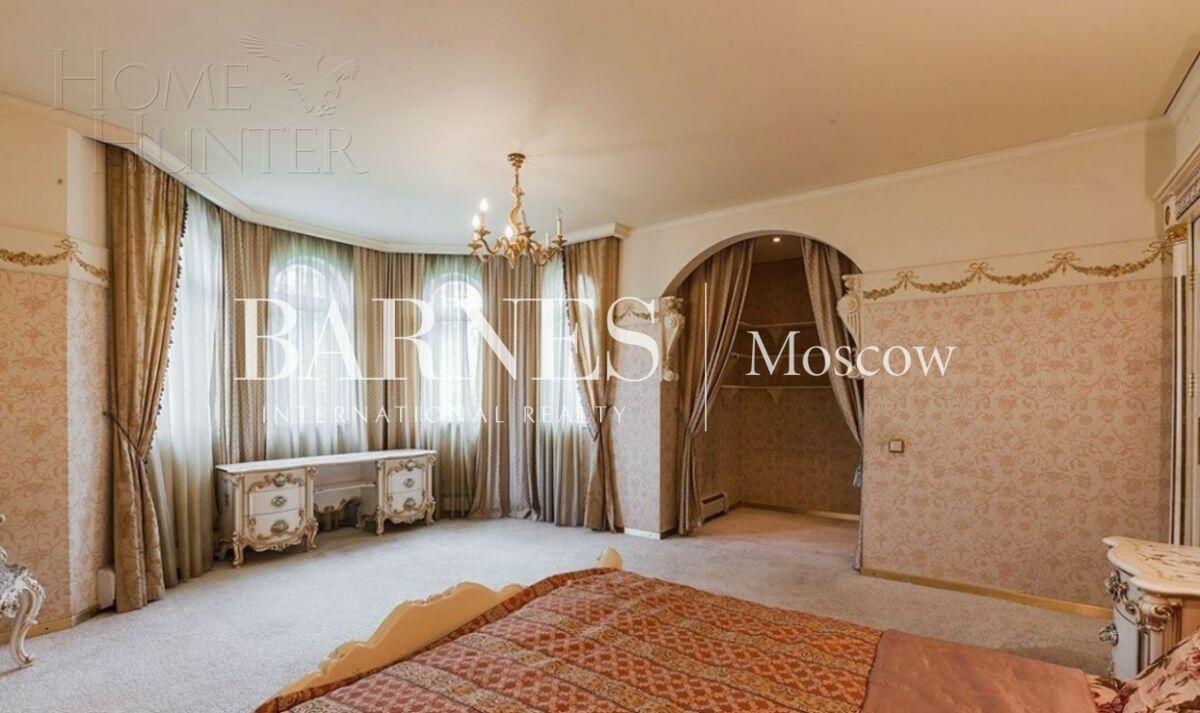 2-этажный коттедж 550 м² с отделкой