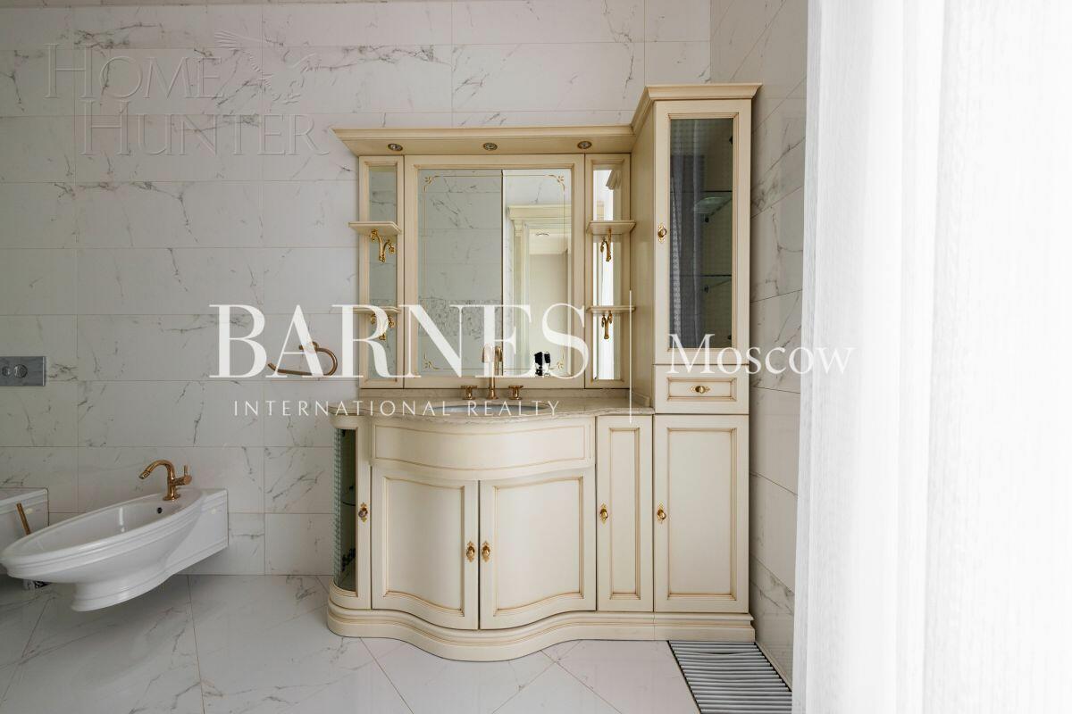 2-этажный таунхаус 430 м² с отделкой