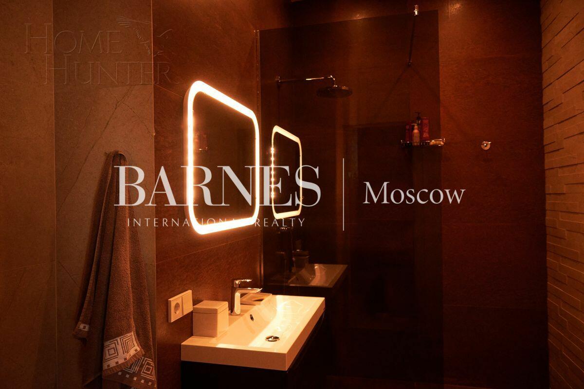 2-этажный таунхаус 295 м² с отделкой