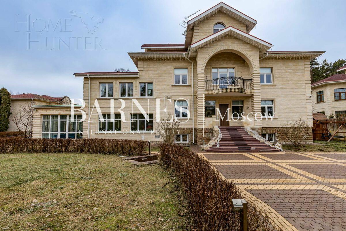 2-этажный коттедж 1 087 м² с отделкой