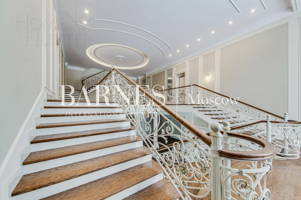 2-этажный коттедж 1 070 м² с отделкой