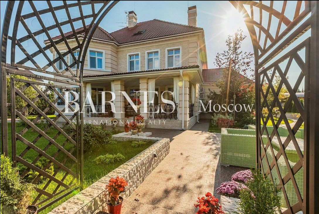 2-этажный коттедж 613 м² с отделкой