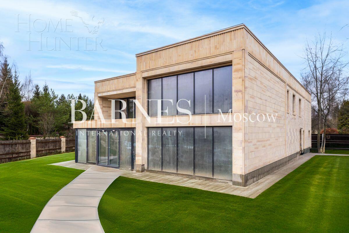 2-этажный коттедж 830 м² без отделки